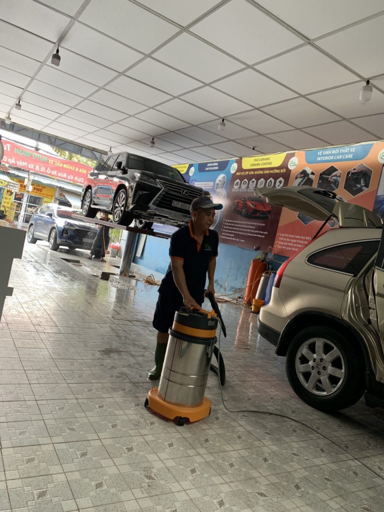 Rửa Xe Ô Tô Quận 7 TPHCM 3
