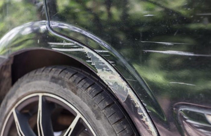 Bảo vệ chiếc xe trước những vết trầy xước va chạm là mong muốn của chủ xe