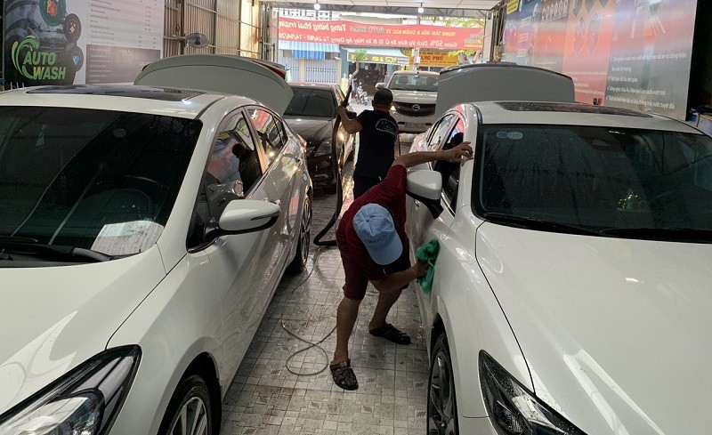 Bảo dưỡng và vệ sinh nội thất ô tô tại AutoWash