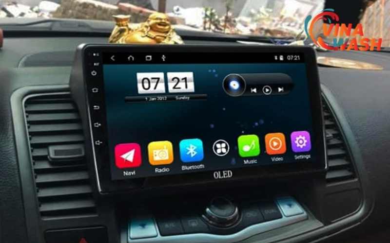 Màn hình được thiết kế sang trọng