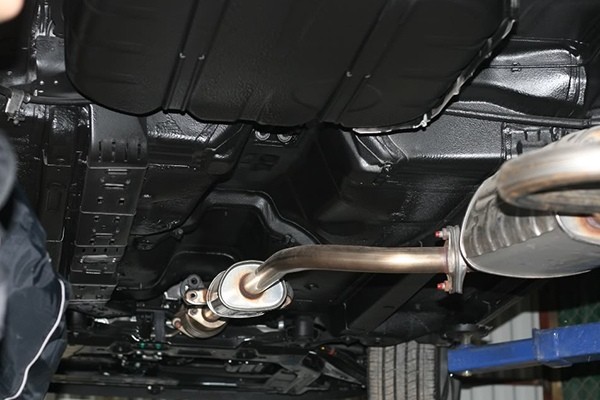 Vì sao cần phải chăm sóc gầm xe ô tô?