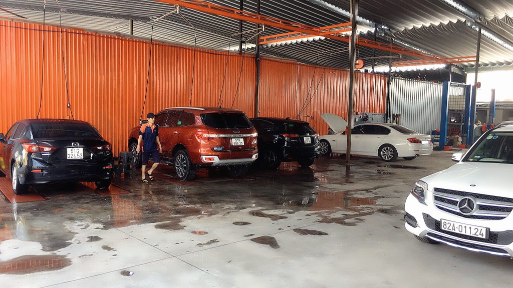 rửa xe quận 9