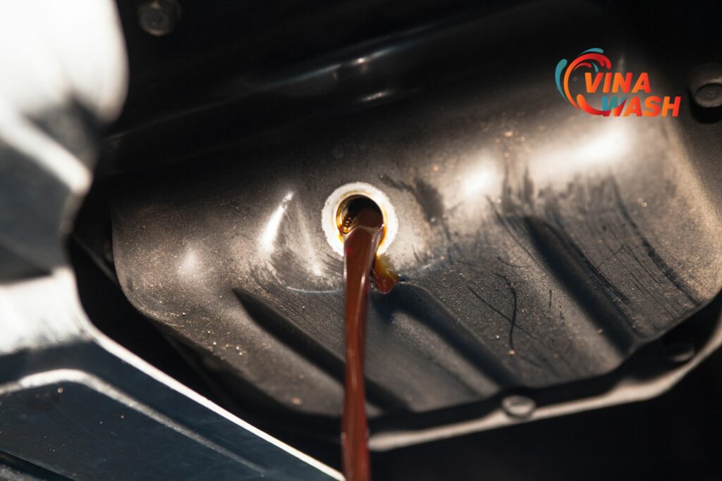 Dầu nhớt đen chứng tỏ dầu đã làm việc hiệu quả