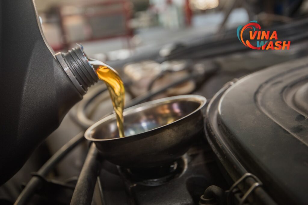 Dầu nhớt ô tô gốc khoáng có giá thành rẻ