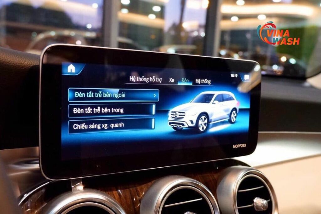 màn hình xe Mercedes GLC 200
