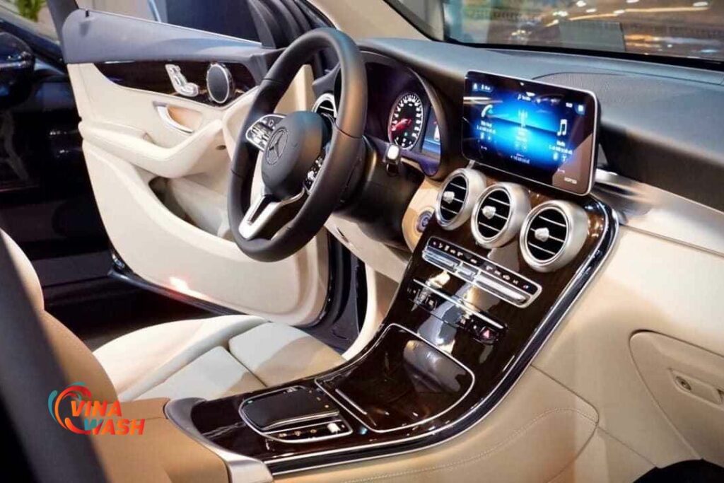 nội thất xe Mercedes GLC 200