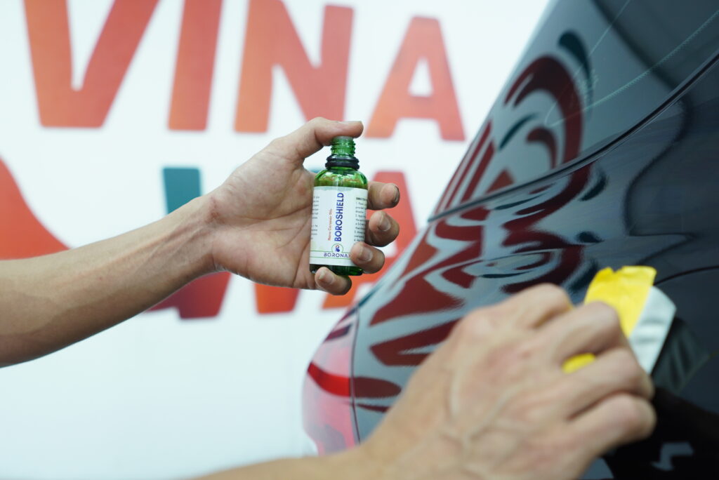 Phủ ceramic Mercedes GLC 200 tại VinaWash