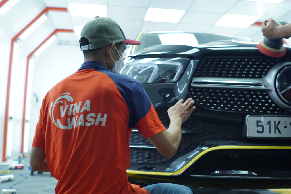 Phủ ceramic ô tô Mercedes GLC 200